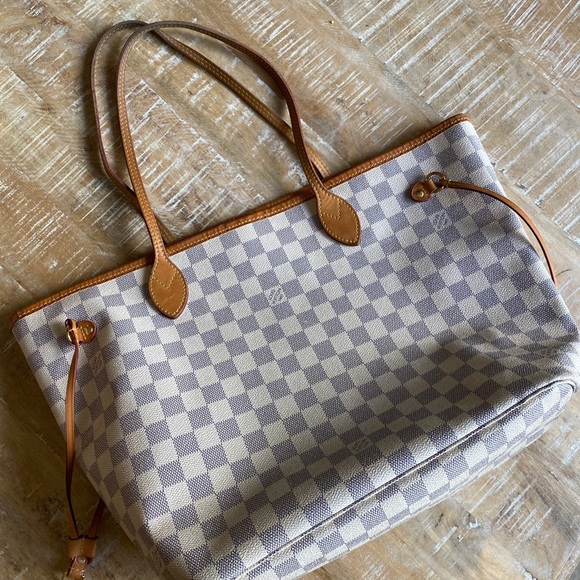 Louis Vuitton never full bag - Picture 2 of 8